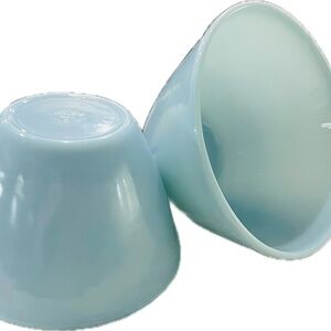 Azurite Delphite Fire King, Set of two blue bowls